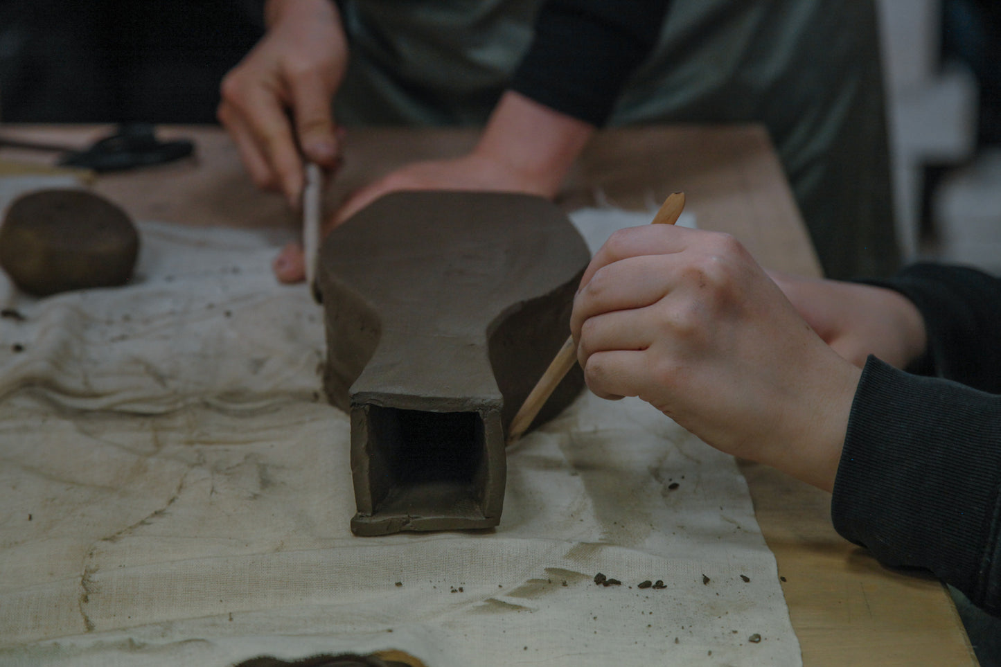 Harjun Kukka x June in Winter: Flower Bouquet  & Ceramic Vase Workshop Saturday 14.3.