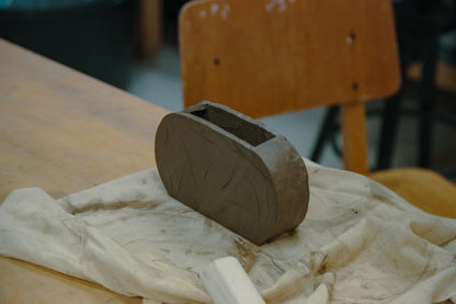 Harjun Kukka x June in Winter: Flower Bouquet  & Ceramic Vase Workshop Saturday 14.3.