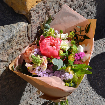 Äitienpäivän kukkakimppu alk.